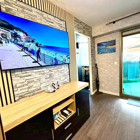 Apartment Center Side Free Paddle Beautiful Terrace *