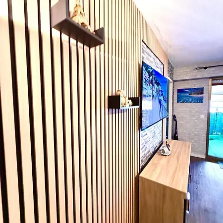 Apartment Center Side Free Paddle Beautiful Terrace